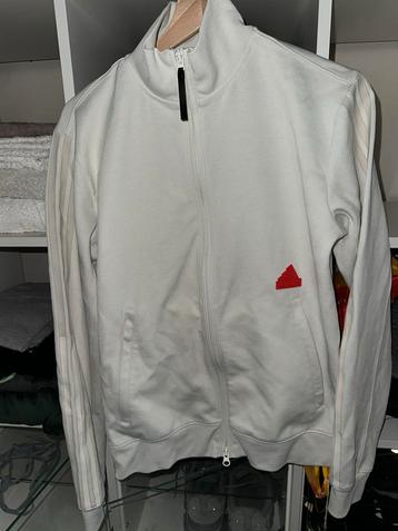 Adidas Trainingspak - Stijlvol & Comfortabel beschikbaar voor biedingen