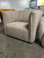 by fonQ Ribbon Fauteuil - Mink - Rib | Van €699, nu, Huis en Inrichting, Fauteuils, Byfonq, Nieuw, Ophalen of Verzenden, Stof