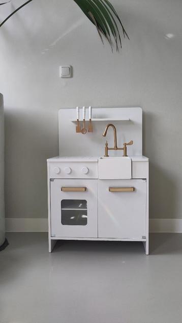 Petite Amélie Speelkeuken Hout Wit met gouden details beschikbaar voor biedingen
