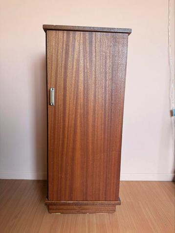 Vintage kastje deens dressoir archiefkast 1 deur beschikbaar voor biedingen