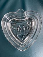 Vintage glazen schaaltje hartvorm met bloemen Italy, Ophalen of Verzenden