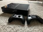 Xbox one, Ophalen of Verzenden, Zo goed als nieuw, 500 GB, Met 2 controllers