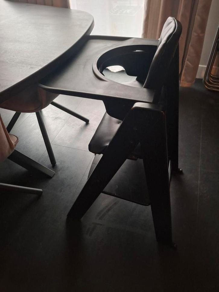 Kidsmill Up Kinderstoel met Babyset en Blad, Kinderen en Baby's, Kinderstoelen, Gebruikt, Meegroeistoel, Afneembaar eetblad, Gordel(s)
