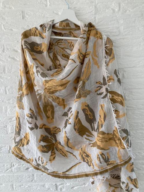 Prachtige Jaquard geweven Sjaal/stola Anna etoile, Kleding | Dames, Mutsen, Sjaals en Handschoenen, Zo goed als nieuw, Sjaal, Maat 46/48 (XL) of groter