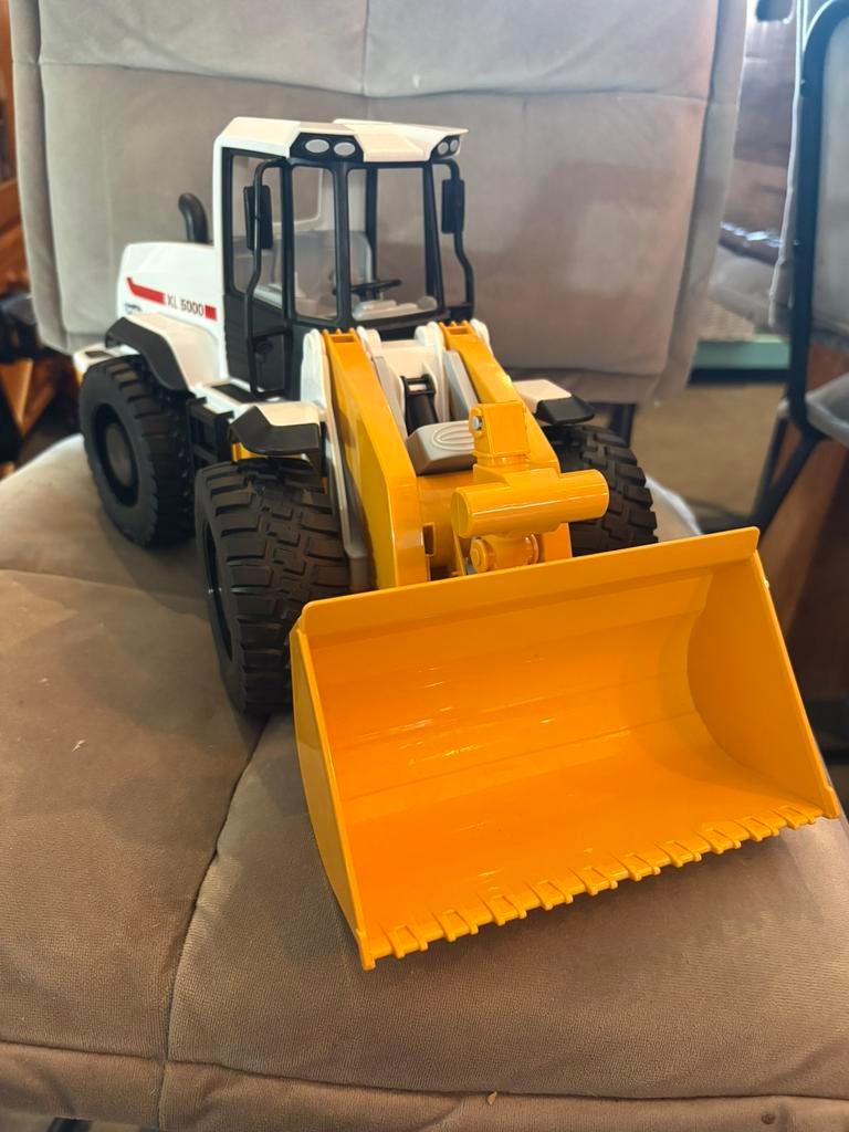 Bruder 03412 XL 5000 knik shovel, Schaal: 1:16., Ophalen of Verzenden, Zo goed als nieuw, Tractor of Landbouw