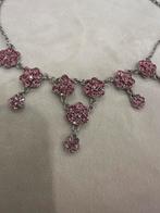 Toenga Roze Bloemen Ketting met Strass, Sieraden, Tassen en Uiterlijk, Overige materialen, Ophalen of Verzenden, Zo goed als nieuw
