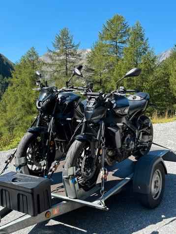 ☀️Geremde Motor aanhanger met inrijklem 2 motoren - Te huur beschikbaar voor biedingen