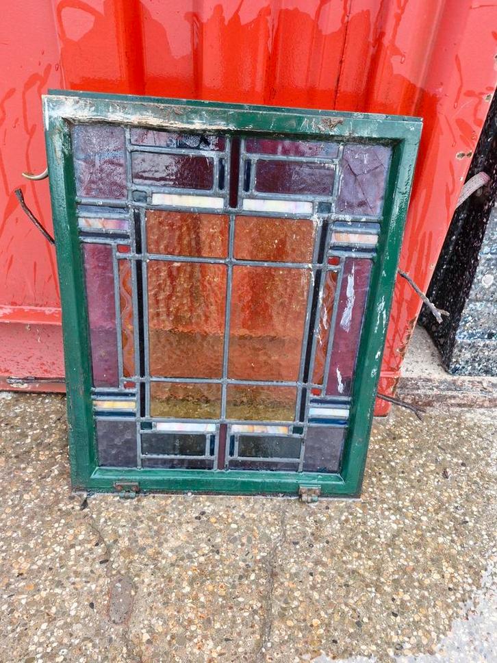 Glas in lood raam met stalen kozijn, Antiek en Kunst, Antiek | Glas en Kristal, Ophalen