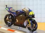 Valentino Rossi Yamaha YZR-M1 2017 Valencia test 1:18 los, Hobby en Vrije tijd, Modelauto's | 1:18, Overige merken, Serviceclientele@altaya.be