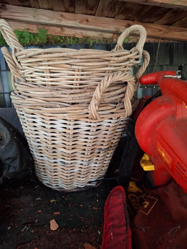 Rieten Manden - 3 stuks, Huis en Inrichting, Woonaccessoires | Schalen en Manden, Gebruikt, Mand, Rond, Riet, Ophalen