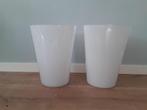 2 x Ikea Ronas grote vazen wit, 3 hoekig 35 cm hoog, Minder dan 50 cm, Glas, Gebruikt, Wit