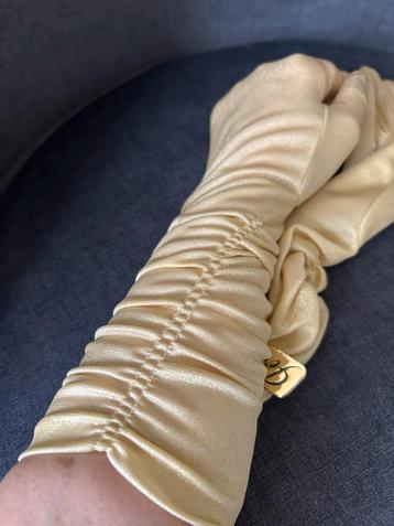 Avondhandschoenen, galahandschoenen maat 8 beschikbaar voor biedingen