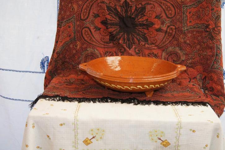 Vergiet ( Aardewerk-lood glazuur, Antiek en Kunst, Antiek | Woonaccessoires, Ophalen of Verzenden