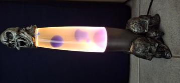 Gothic lavalamp. Paars,blauw,oranje gloed. beschikbaar voor biedingen