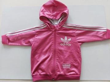 Jasje Adidas maat 68 beschikbaar voor biedingen