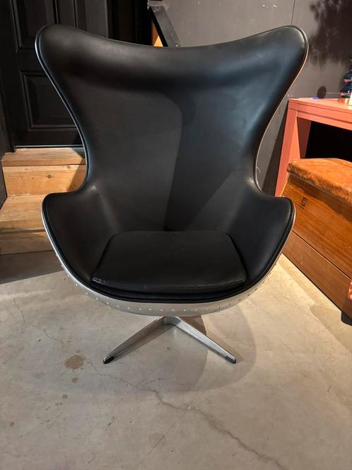 Aviator Egg Chair Timothy Oulton Style, Huis en Inrichting, Fauteuils, Zo goed als nieuw, Leer, Metaal, Ophalen of Verzenden