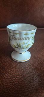 Royal albert eierdopje maand january., Ophalen of Verzenden