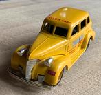 Oude Gele Taxi Yellow Cars auto is Z.G.A.N., Hobby en Vrije tijd, Modelauto's | Overige schalen, Ophalen, Zo goed als nieuw