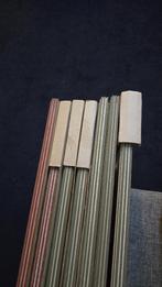 Houten lijsten met glasplaat groene en rode (7 stuks), Ophalen