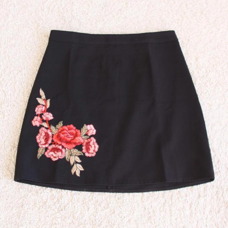 Prachtig Dika Rokje (L) - 78 € 15,-, Kleding | Dames, Rokken, Zo goed als nieuw, Maat 42/44 (L), Zwart, Boven de knie, Ophalen of Verzenden