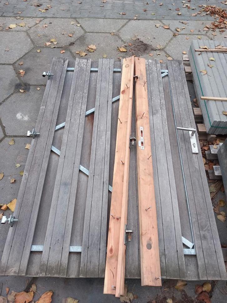 Poort hardhout 120cm breed 180cm hoog met kozijn compleet., Tuin en Terras, Palen, Balken en Planken, Planken, Minder dan 180 cm