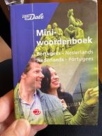 Van Dale Miniwoordenboek Portugees, Boeken, Woordenboeken, Ophalen of Verzenden, Zo goed als nieuw, Van Dale