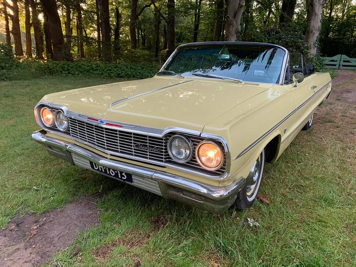 Trouwauto!  Chevrolet Impala uit 1964 te huur, Diensten en Vakmensen, Verhuur | Auto en Motor, Trouwauto, Met chauffeur