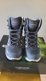 TE KOOP , NIEUWE wandelschoenen  , merk LOWA , maat 41, Sport en Fitness, Bergsport en Wandelen, Ophalen of Verzenden, Nieuw, Schoenen