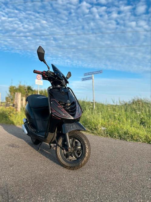 Zip piaggio 2takt 50 cc, Fietsen en Brommers, Scooters | Piaggio, Zip, Benzine, Ophalen