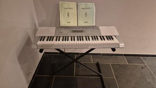 Keyboard Casio LK-280, Muziek en Instrumenten, Keyboards, Gebruikt, 61 toetsen, Casio, Aanslaggevoelig, Met standaard, Midi-aansluiting