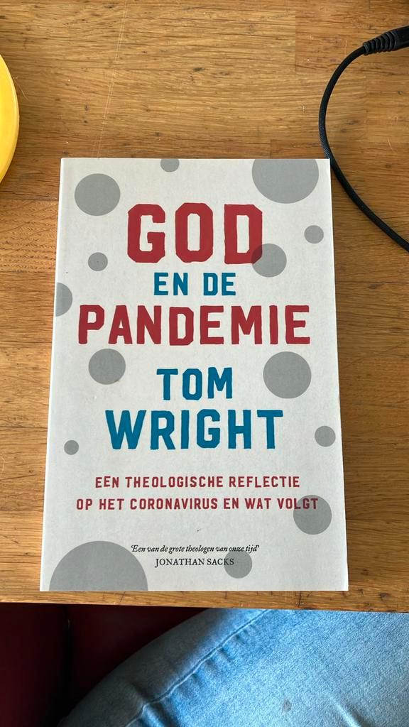 Tom Wright - God en de pandemie, Boeken, Godsdienst en Theologie, Zo goed als nieuw, Ophalen of Verzenden