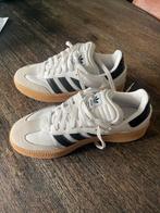 Adidas Samba XLG - Maat 39 1/3 - Zo goed als nieuw!, Kleding | Dames, Ophalen of Verzenden, Zo goed als nieuw, Wit