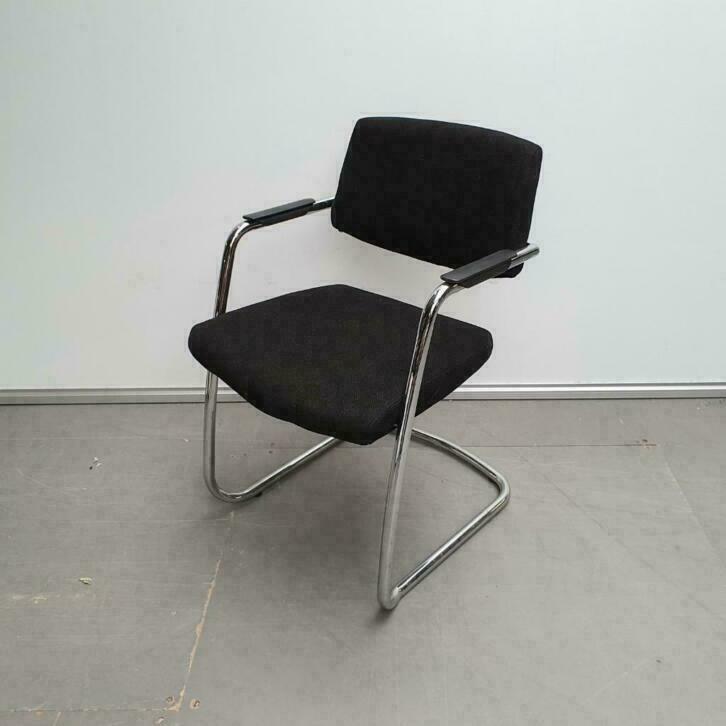 1x Vergaderstoel Markant stoel sledeframe slede zwarte stof, Huis en Inrichting, Stoelen, Gebruikt, Vijf, Zes of meer stoelen