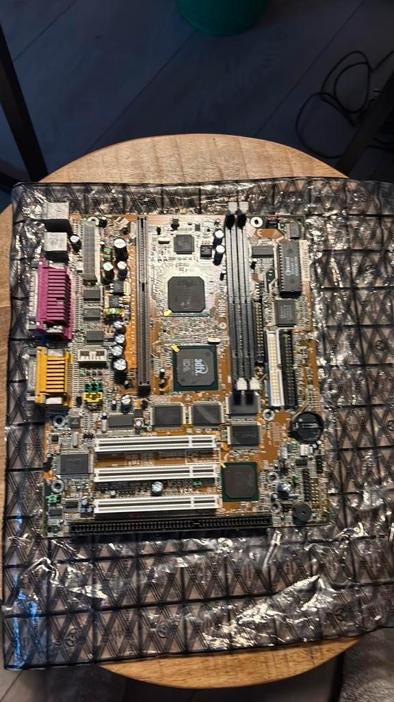 MSI 6168 Ver2 On Board 3DFX, Computers en Software, Vintage Computers, Ophalen of Verzenden