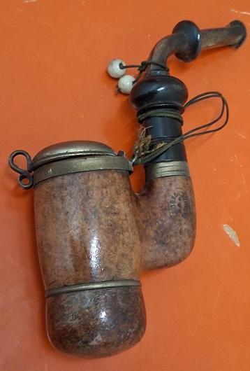 antieke Bruyere pijp met keramieken kralen beschikbaar voor biedingen