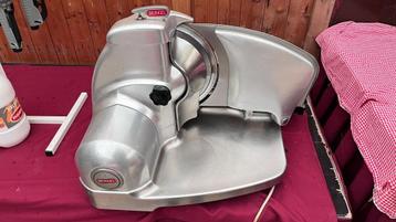 Berkel 834 professionele snijmachine beschikbaar voor biedingen
