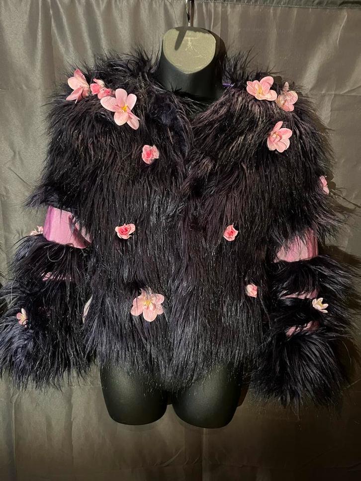 2x Carnavalsjas Bont Dames Maat 36/38, Kleding | Dames, Carnavalskleding en Feestkleding, Nieuw, Kleding, Carnaval, Maat 36 (S)