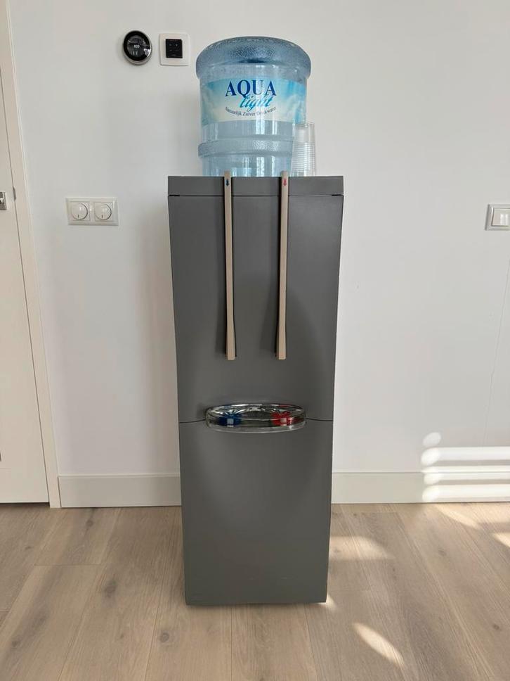 Watercooler/waterkoeler met waterfles, Witgoed en Apparatuur, Waterkoelers, Zo goed als nieuw, Ophalen of Verzenden