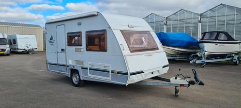 Eifelland Holiday 395, Caravans en Kamperen, Caravans, Bedrijf, tot en met 4, 750 - 1000 kg, Rondzit, Eifelland, Dwarsbed, tot 4 meter