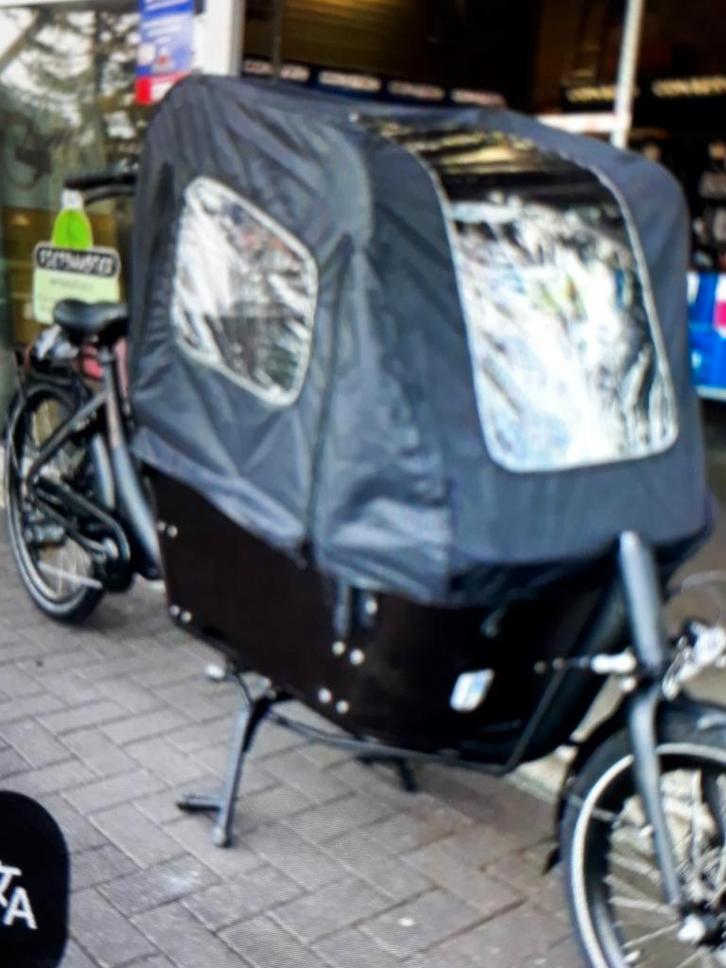 Popal elektrische bakfiets aangeboden, Fietsen en Brommers, Fietsen | Bakfietsen, Zo goed als nieuw, 4 kinderen of meer, Ophalen of Verzenden