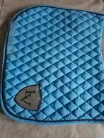 Zgan gaaf blauw dressuur dekje met groot strass logo, Dieren en Toebehoren, Paarden en Pony's | Dekens en Dekjes, Ophalen of Verzenden