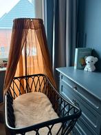 Zwart rotan wiegje, Kinderen en Baby's, Babywiegjes en Ledikanten, Ophalen of Verzenden, Wieg