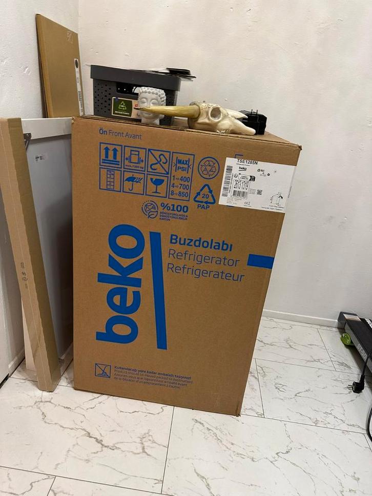 Nieuwe Beko Koelkast met Vriesvak - In Doos!, Witgoed en Apparatuur, Koelkasten en IJskasten, Ophalen
