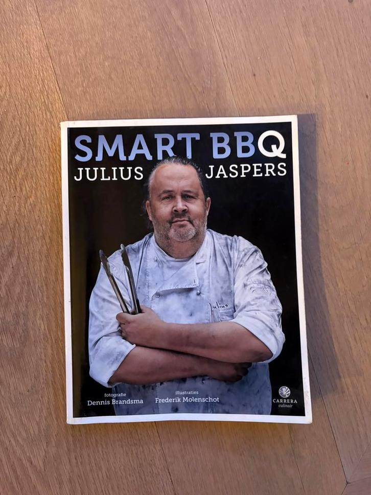 Kookboek | Smart BBQ | Julius Jaspers | soft cover, Boeken, Kookboeken, Zo goed als nieuw, Ophalen of Verzenden