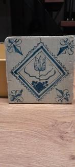 Antieke delftse Tulp tegel, Antiek en Kunst, Ophalen of Verzenden