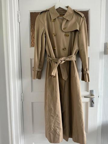 Burberry Trench Coat with Wool Liner beschikbaar voor biedingen