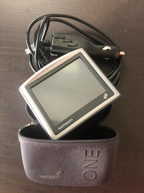 TomTom One met Europa Kaart Incl Etui en Lader, Auto diversen, Autonavigatie, Gebruikt, Ophalen of Verzenden