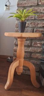 Massief Eiken Bijzettafel, Huis en Inrichting, Tafels | Bijzettafels, Minder dan 55 cm, Gebruikt, Klassiek, Overige vormen
