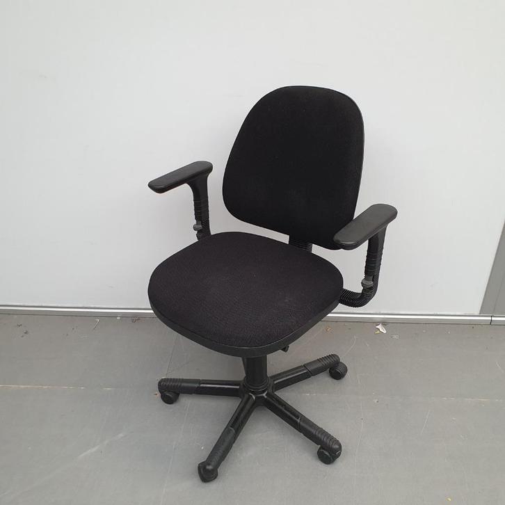 RH Logic bureaustoel - zwarte stof, Huis en Inrichting, Bureaustoelen, Gebruikt, Zwart, Ophalen