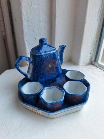 Miniatuur Theeservies Blauw vintage China kinderserviesje beschikbaar voor biedingen